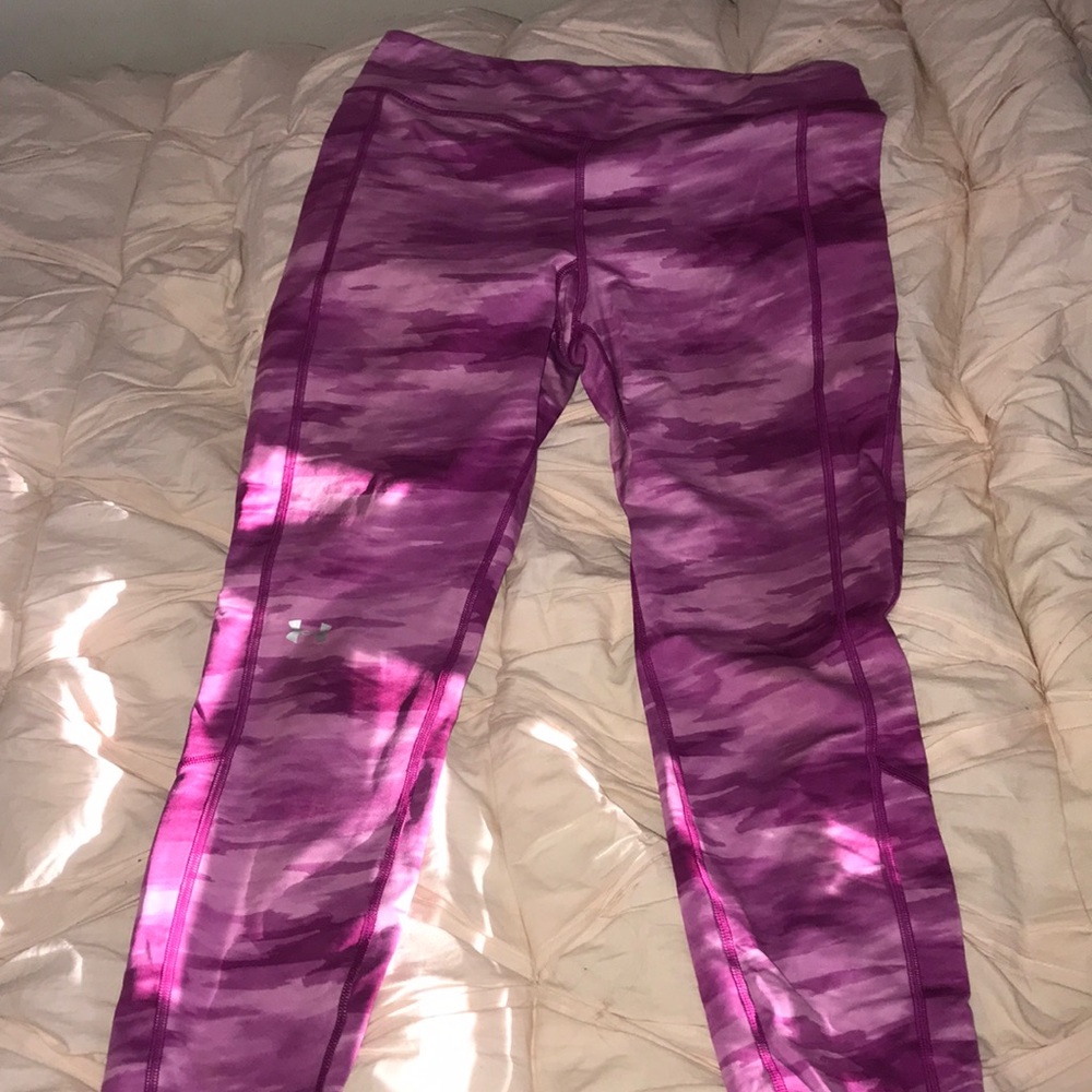 Pink camouflage under armour fleece leggings